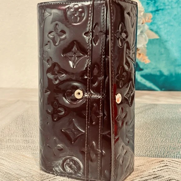 Louis Vuitton purple vernis Patent Leather Clutch wallet - Picture 13 of 13